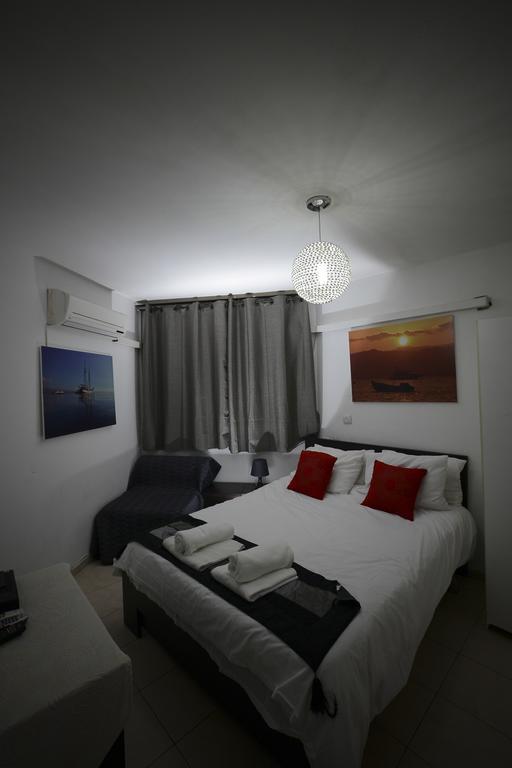 Avi'S Suites Eilat Zimmer foto